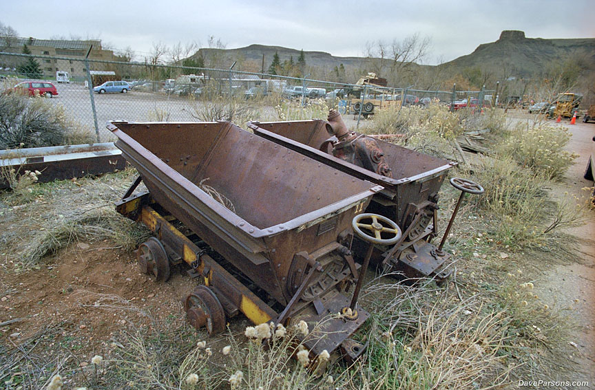 tipping ore cart